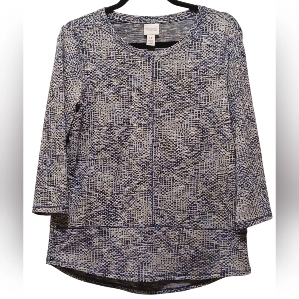 Chico's -Blue Print 3/4 Sleeve, Round Neck  Geometric Pattern Blouse, Size 0 - Picture 4 of 10
